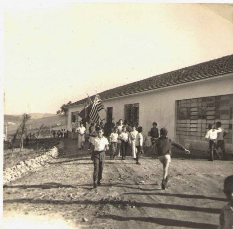 Grupo Escolar do Jardim Itapeva anos 60