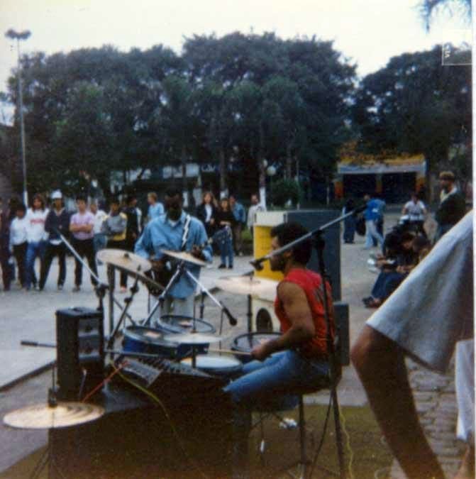 Banda Acidus Maximus no Manifesto Ecológico em 1989 na  praça da Paineira