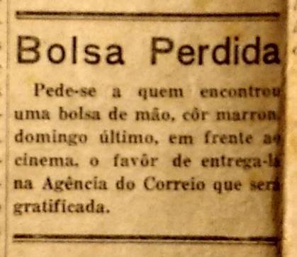 Bolsa perdida em frente ao cine Santa Cecília, 1952