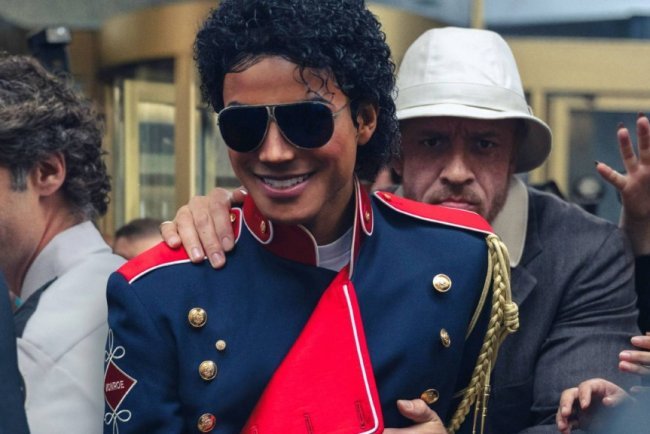 “Michael” emociona e transforma a trajetória do Rei do Pop em um espetáculo cinematográfico inesquecível