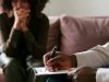 Entenda por que a depressão não tratada precocemente na mãe afeta a trajetória de adolescentes