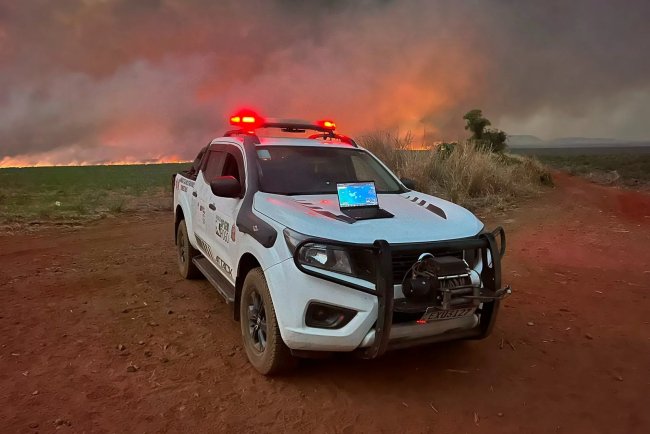 Temperatura se mantém elevada neste domingo (30) e aumenta risco de incêndio em várias regiões do estado, alerta Defesa Civil de SP