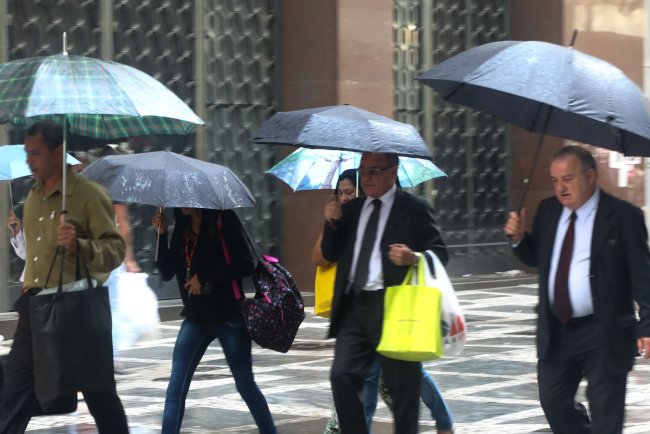 São Paulo terá domingo (20) chuvoso, com tempo instável em todas as regiões do Estado