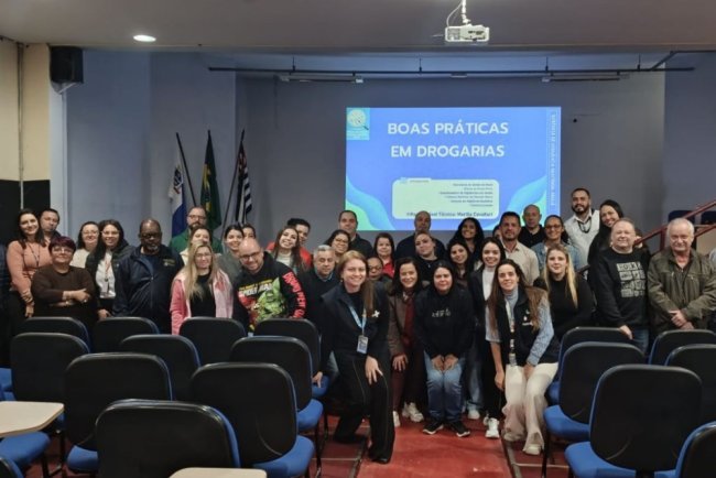 Vigilância Sanitária de Mauá reúne profissionais para reforçar boas práticas em drogarias