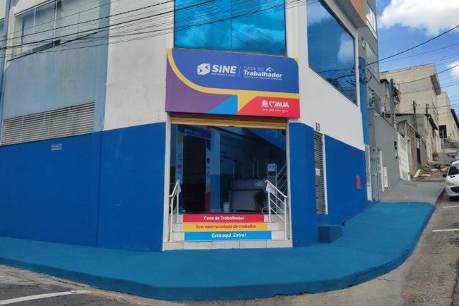 Casa do Trabalhador oferece 122 vagas de emprego