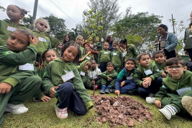 Ribeirão Pires promove ação ambiental com plantio de árvores e atividade sobre o mundo das...
