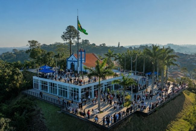 Feira Literária de Ribeirão Pires (FLIRP) amplia espaço para diferentes vozes e linguagens da...